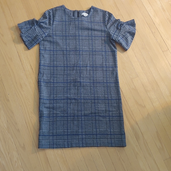 Calvin Klein Plaid Dress with Ruffle Sleeve - Picture 1 of 6